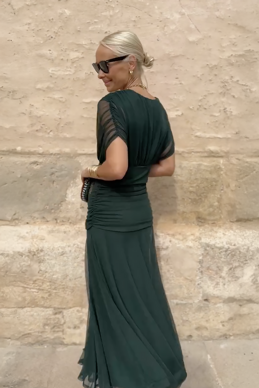 ויולה - שמלת מקסי ארוגה עם מחשוף V